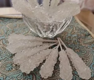 قیمت خرید نبات سفید چوبی + خواص، معایب و مزایا